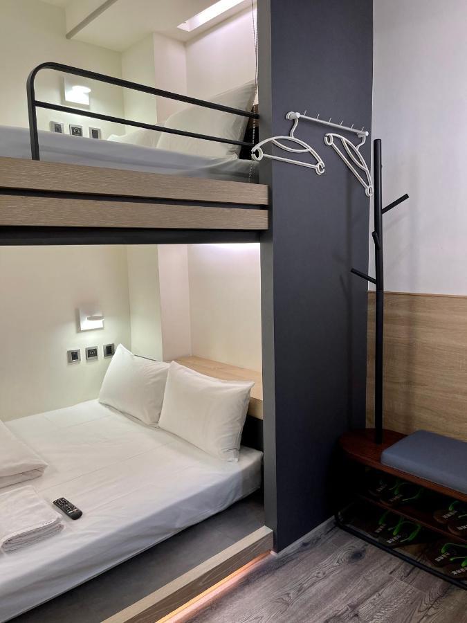 Taiwan Youth Hostel & Capsule Hotel Taipei Exterior photo