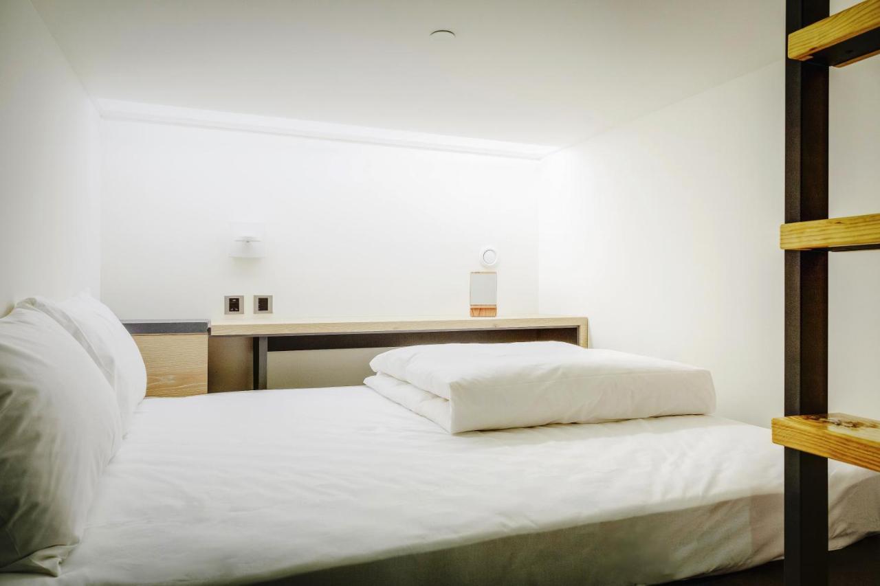 Taiwan Youth Hostel & Capsule Hotel Taipei Exterior photo