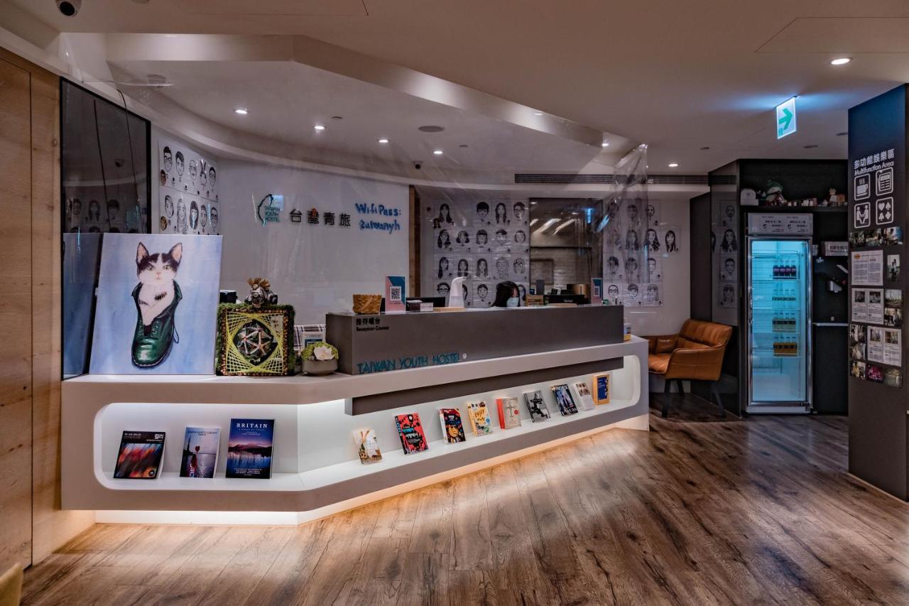 Taiwan Youth Hostel & Capsule Hotel Taipei Exterior photo