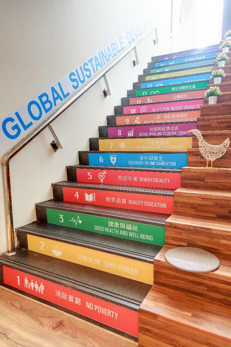 Taiwan Youth Hostel & Capsule Hotel Taipei Exterior photo